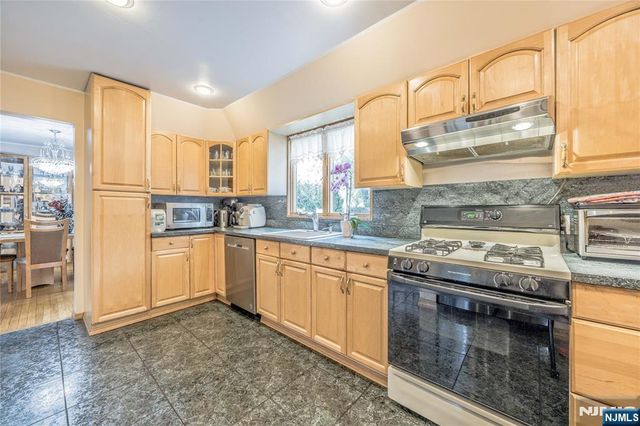 255 Jefferson Avenue, River Edge, NJ 07661