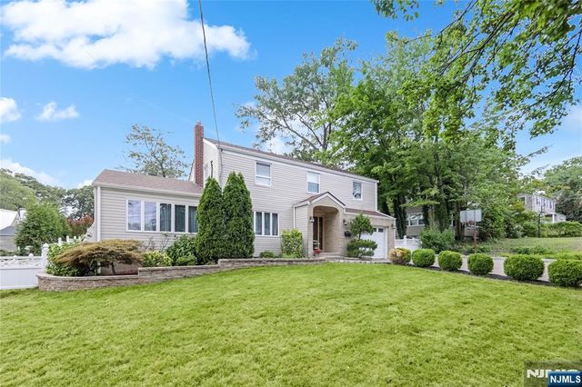 255 Jefferson Avenue, River Edge, NJ 07661