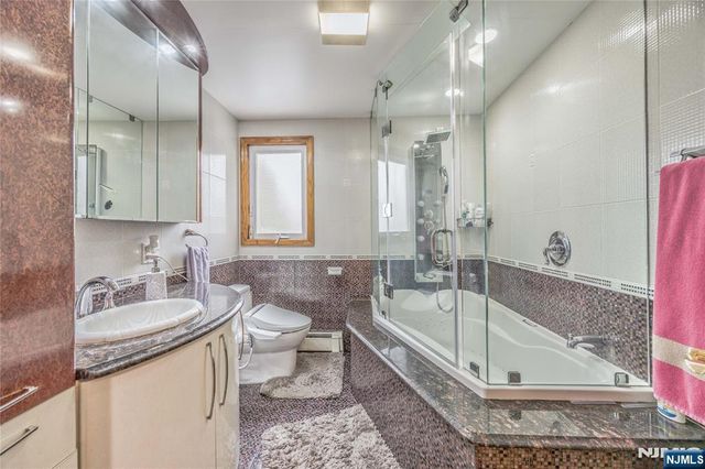 255 Jefferson Avenue, River Edge, NJ 07661