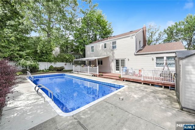 255 Jefferson Avenue, River Edge, NJ 07661