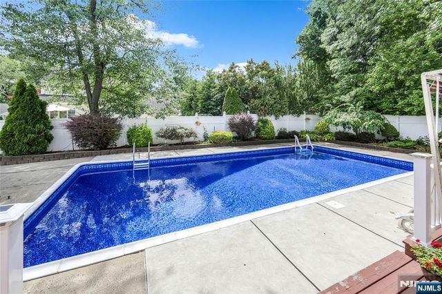 255 Jefferson Avenue, River Edge, NJ 07661