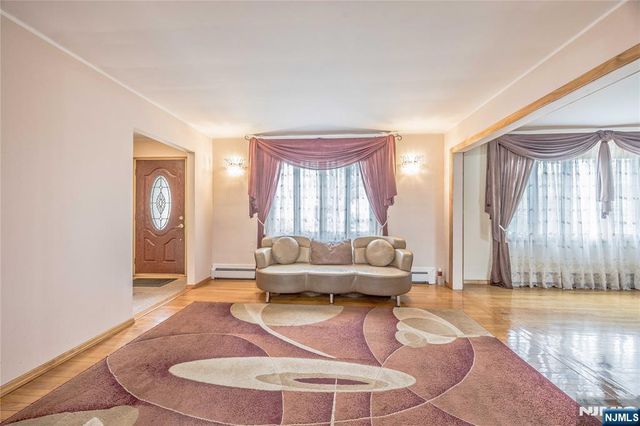 255 Jefferson Avenue, River Edge, NJ 07661