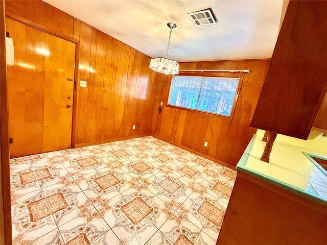 7007 Avenue F, Houston, TX 77011