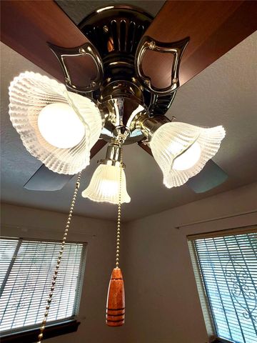 7007 Avenue F, Houston, TX 77011