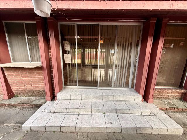 7007 Avenue F, Houston, TX 77011