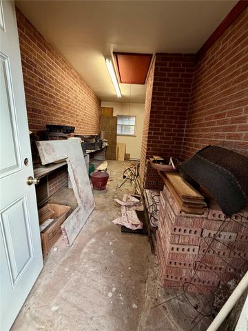 7007 Avenue F, Houston, TX 77011