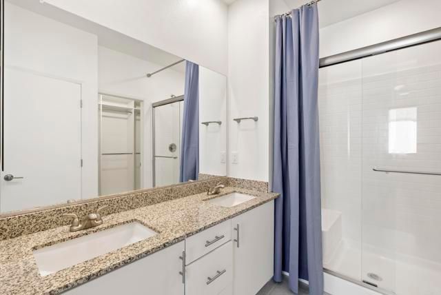 5480 seacliffe Place 44, San Diego, CA 92154