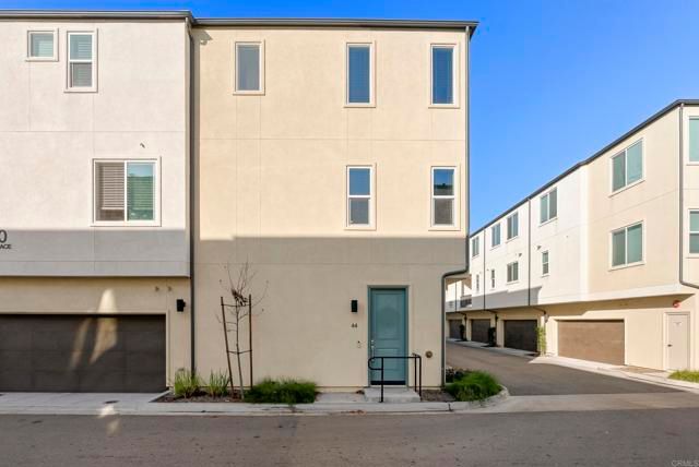 5480 seacliffe Place 44, San Diego, CA 92154