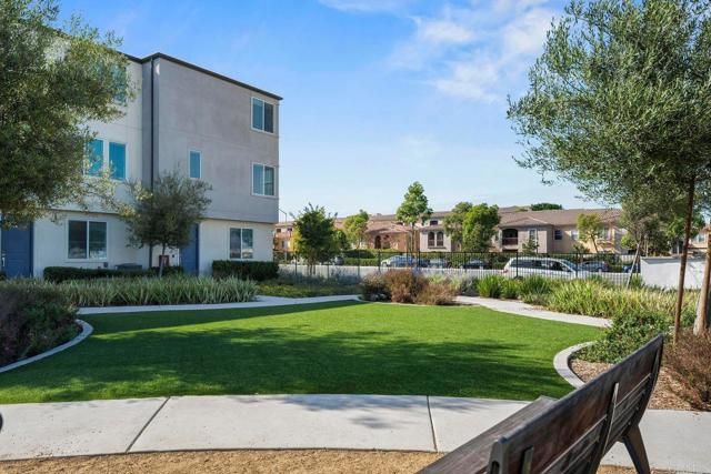 5480 seacliffe Place 44, San Diego, CA 92154