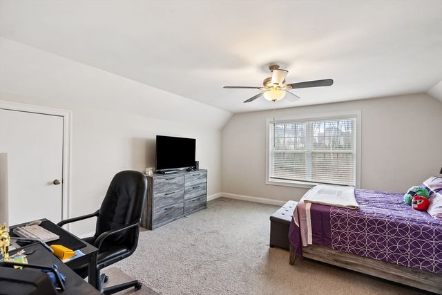 44 Sheffield St, Windham, NH 03087