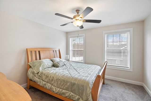 44 Sheffield St, Windham, NH 03087