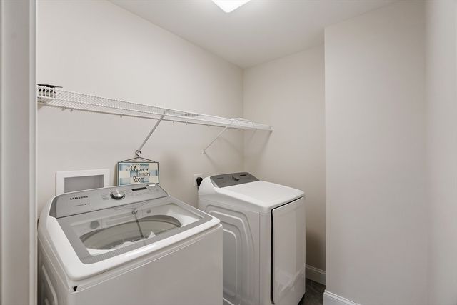 44 Sheffield St, Windham, NH 03087