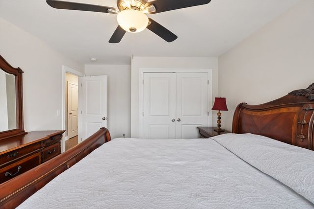 44 Sheffield St, Windham, NH 03087