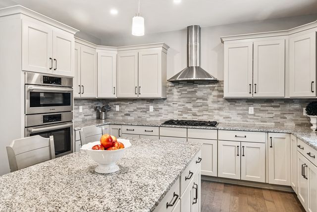 44 Sheffield St, Windham, NH 03087