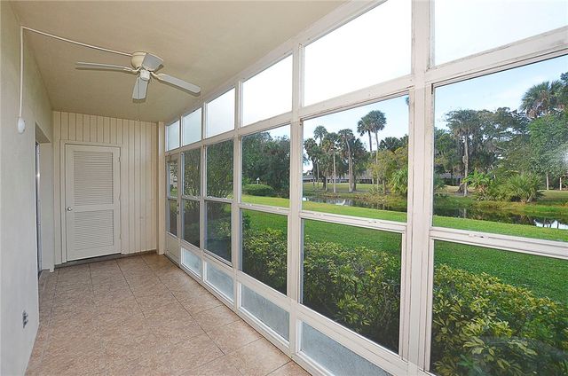 2 Vista Gardens Trail 106, Vero Beach, FL 32962