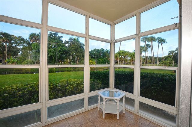 2 Vista Gardens Trail 106, Vero Beach, FL 32962