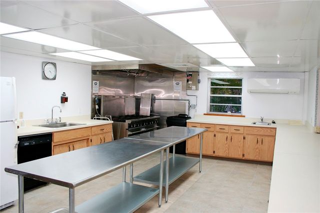 2 Vista Gardens Trail 106, Vero Beach, FL 32962