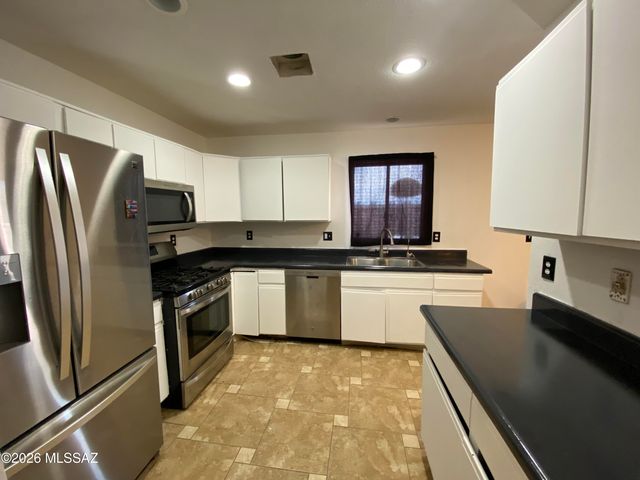 247 W Placita Casas Bonitas, Tucson, AZ 85706