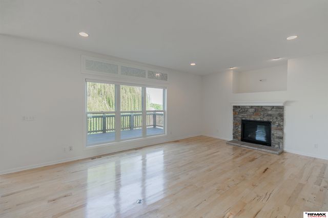 3805 S 202nd Street, Omaha, NE 68130