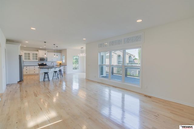3805 S 202nd Street, Omaha, NE 68130