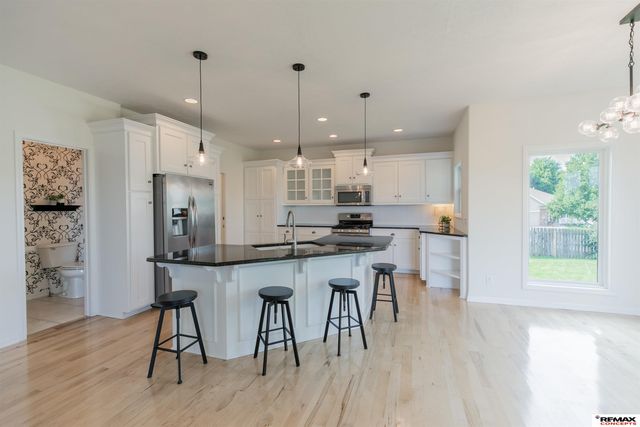3805 S 202nd Street, Omaha, NE 68130