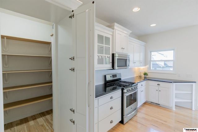3805 S 202nd Street, Omaha, NE 68130