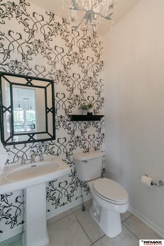 3805 S 202nd Street, Omaha, NE 68130