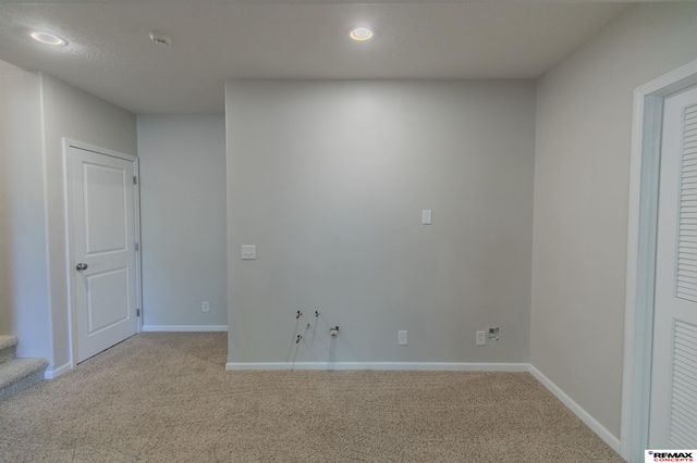 3805 S 202nd Street, Omaha, NE 68130