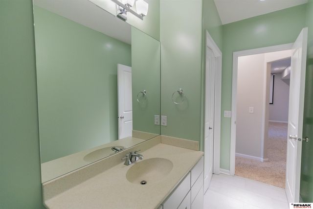 3805 S 202nd Street, Omaha, NE 68130