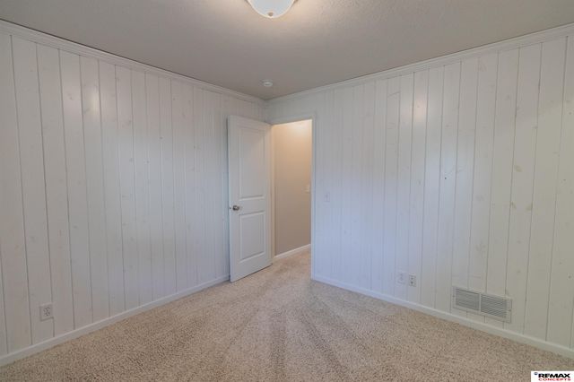 3805 S 202nd Street, Omaha, NE 68130