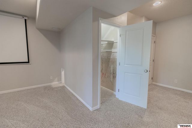 3805 S 202nd Street, Omaha, NE 68130