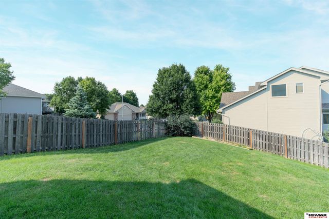 3805 S 202nd Street, Omaha, NE 68130