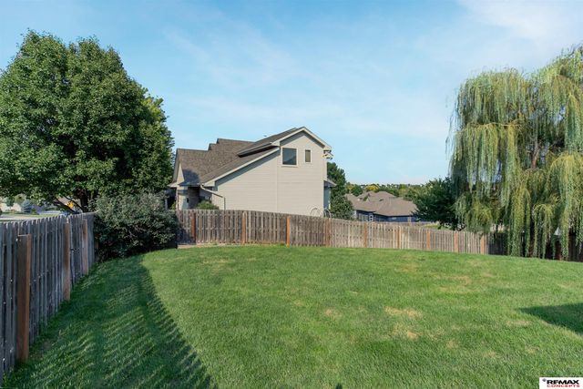 3805 S 202nd Street, Omaha, NE 68130
