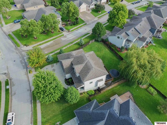 3805 S 202nd Street, Omaha, NE 68130