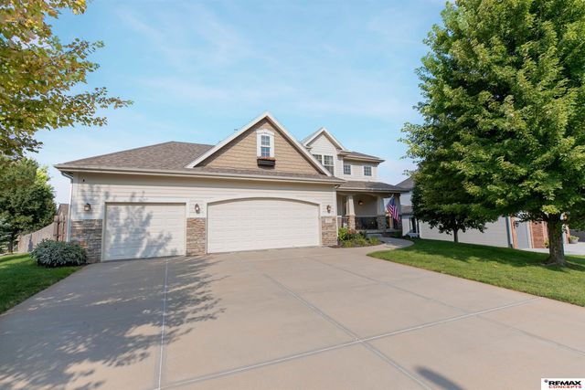 3805 S 202nd Street, Omaha, NE 68130