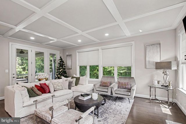 9203-A FOREST HAVEN DR, Alexandria, VA 22309