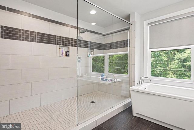 9203-A FOREST HAVEN DR, Alexandria, VA 22309
