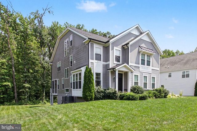 9203-A FOREST HAVEN DR, Alexandria, VA 22309