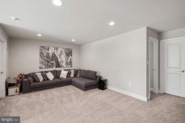 9203-A FOREST HAVEN DR, Alexandria, VA 22309