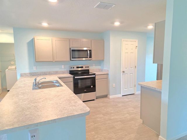2772 SE Garfield Avenue, Port St. Lucie, FL 34952