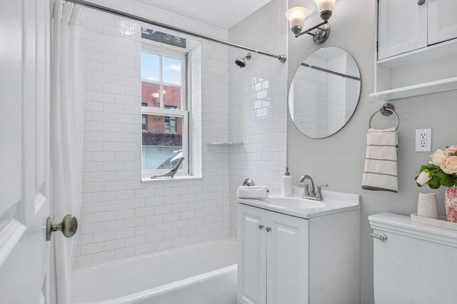 55 Magazine St. 17, Cambridge, MA 02139