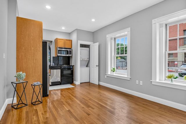 55 Magazine St. 17, Cambridge, MA 02139