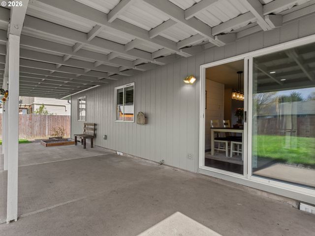 247 Loganberry St, Woodland, WA 98674