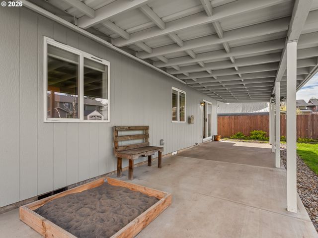 247 Loganberry St, Woodland, WA 98674