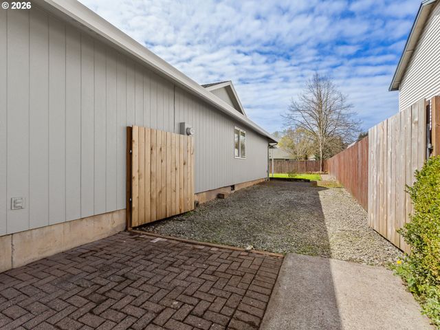 247 Loganberry St, Woodland, WA 98674