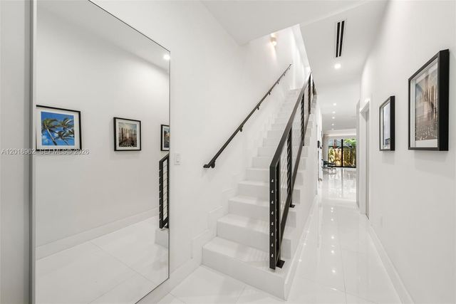 3376 Perry Frow Dr A, Miami, FL 33133