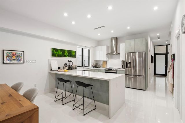 3376 Perry Frow Dr A, Miami, FL 33133