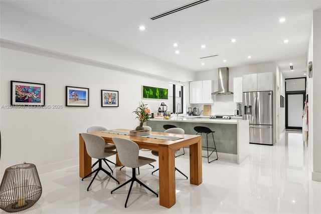 3376 Perry Frow Dr A, Miami, FL 33133