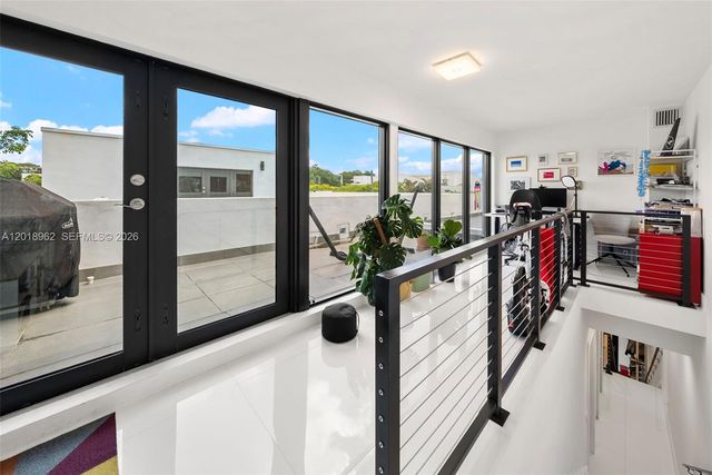 3376 Perry Frow Dr A, Miami, FL 33133