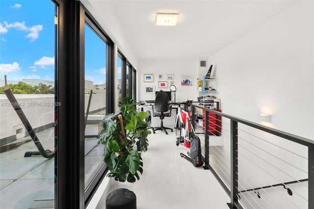 3376 Perry Frow Dr A, Miami, FL 33133